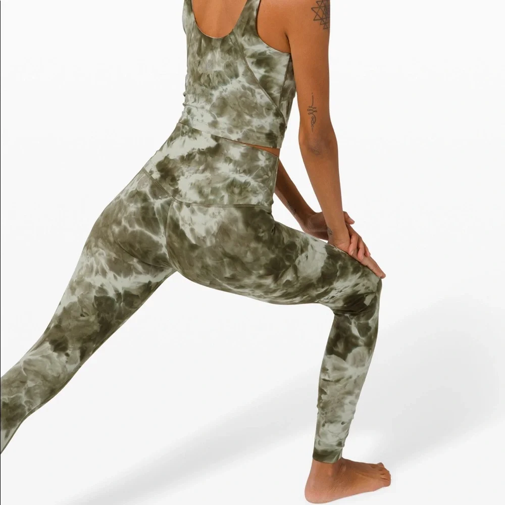 NWT Lululemon Align HR Pant 28"- size 18 - Picture 5 of 12